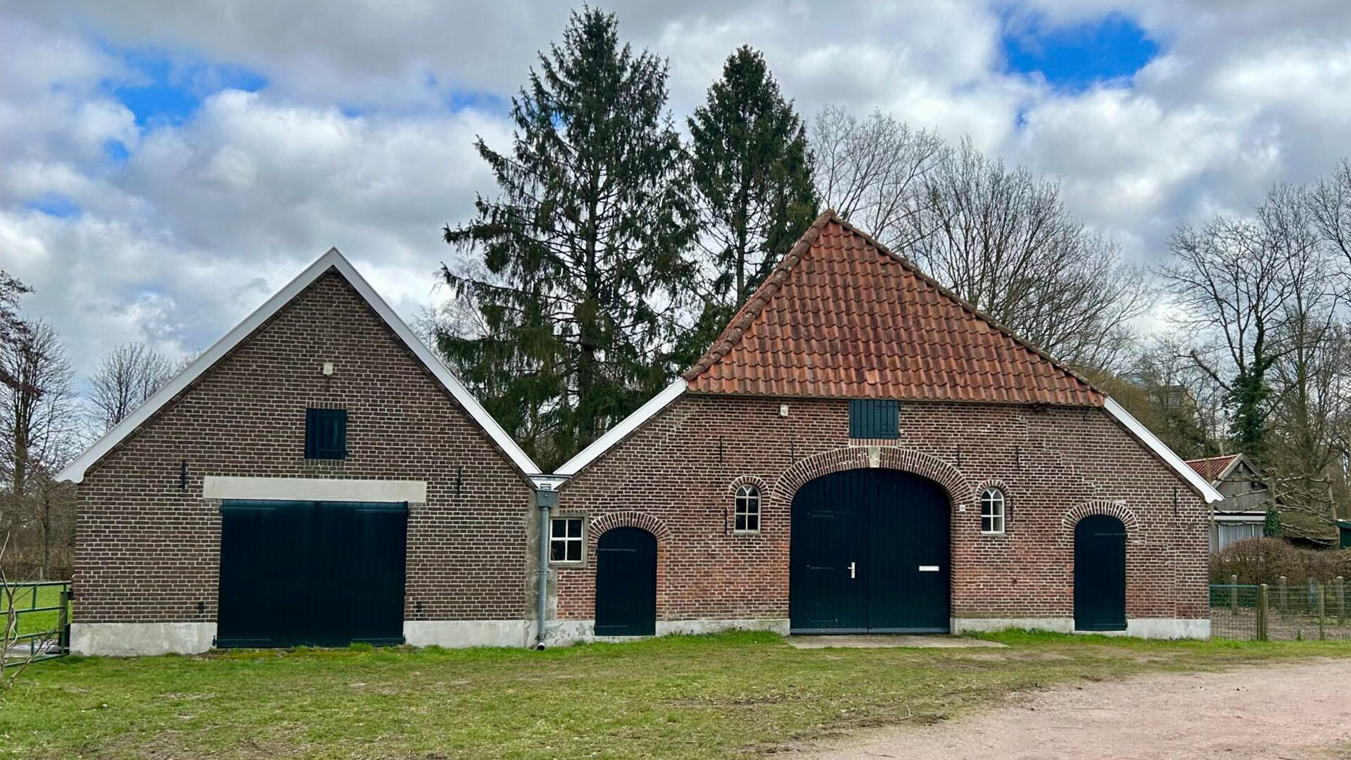 Oude boerderij Overstegen
