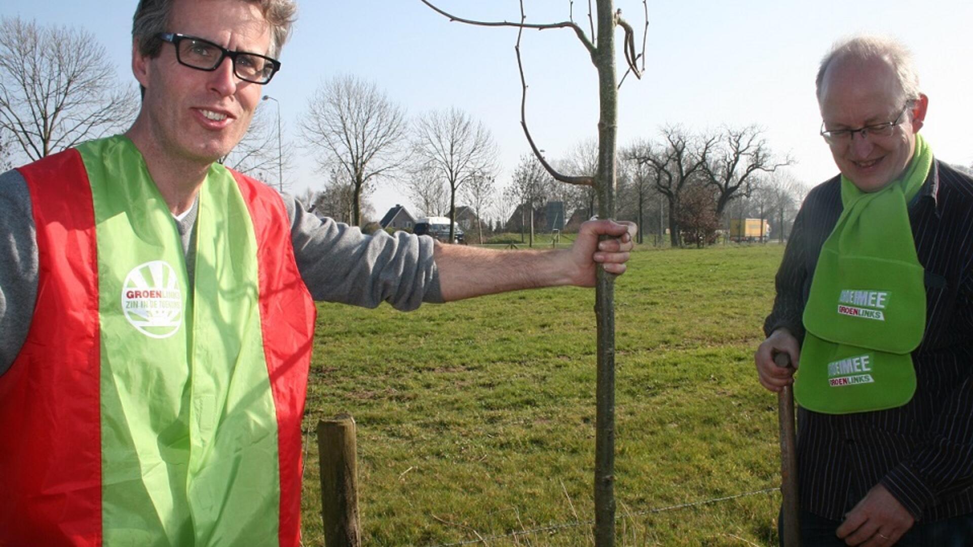 Raadslid John Westerdiep en wethouder Frans Langeveld